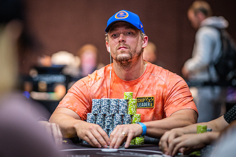 Alex Foxen Net Worth, Bio, Career Earnings, and Biggest Tournament Poker Winnings